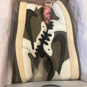 Jordan 1 Low OG Olive Travis Scott